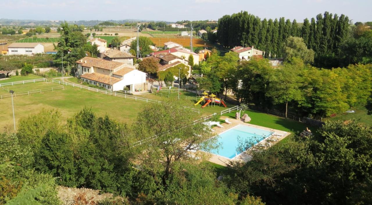 Agriturismo La Staffa 明乔河畔的瓦雷奇奥 外观 照片