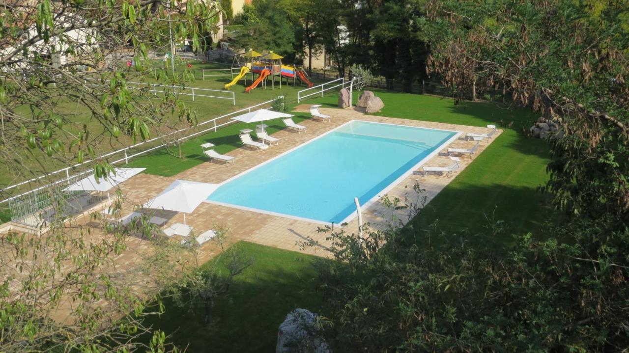 Agriturismo La Staffa 明乔河畔的瓦雷奇奥 外观 照片