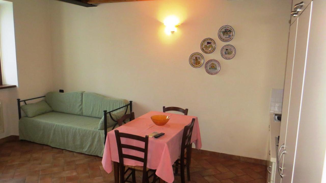 Agriturismo La Staffa 明乔河畔的瓦雷奇奥 外观 照片